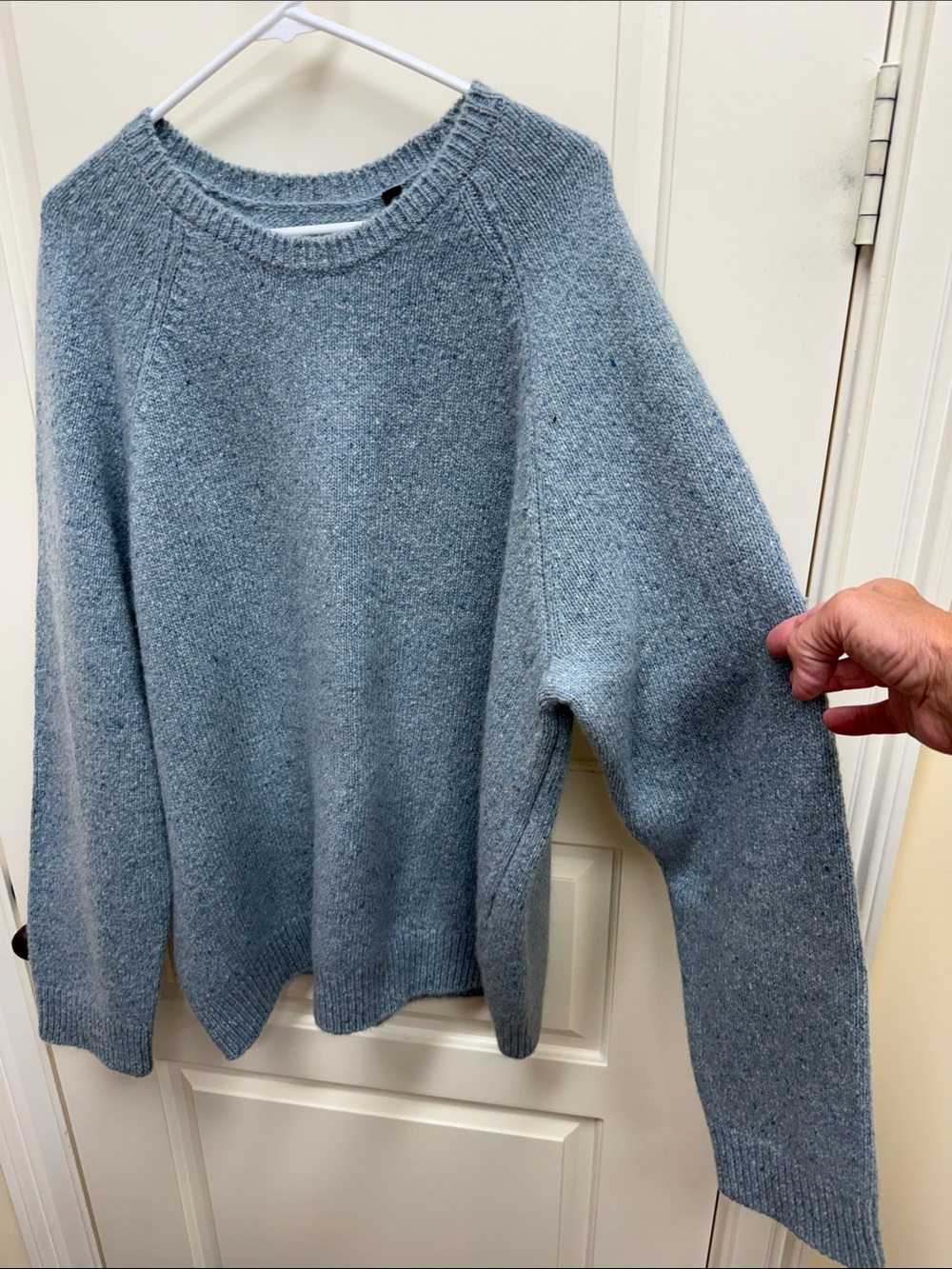 Vince Men’s Cashmere Heathered Blue Crewneck Sweater,  Never Worn.